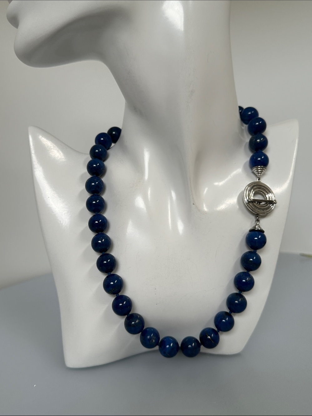925 Lapis Lazuli Approx 12mm
Beaded Knotted Necklace Toggle Clasp